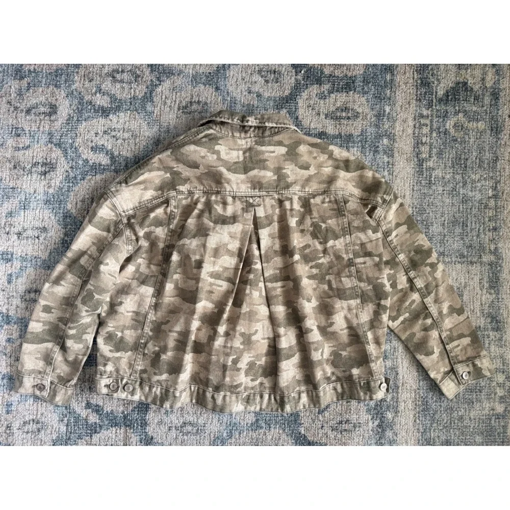Free People Opal Swing Printed Denim Jacket Camo Military Size Small - Picture 3 of 6
